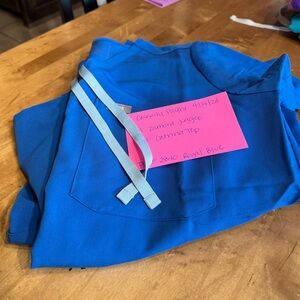 Figs Scrub set size medium. Zamora jogger and Catrina Top in royal blue.